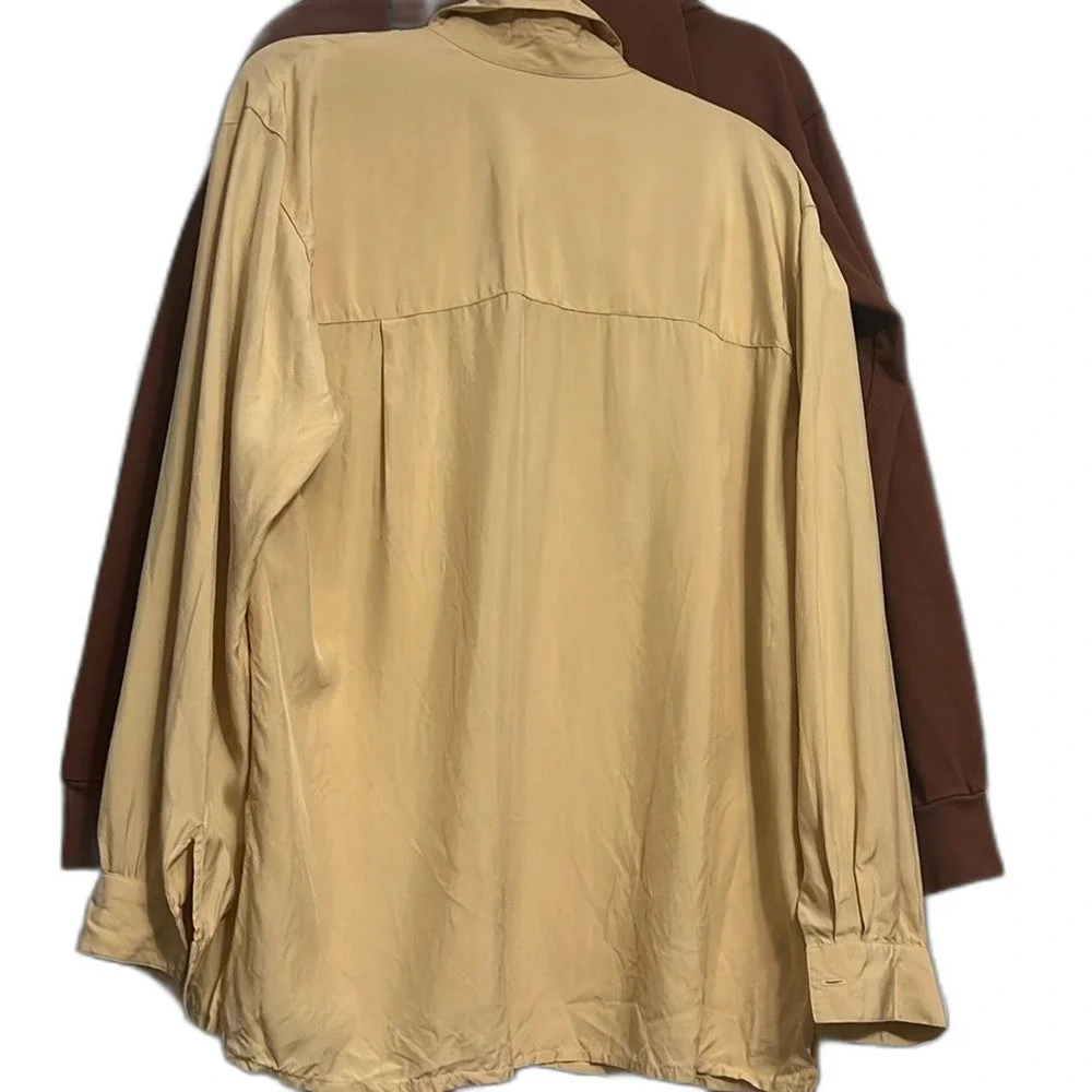 Vintage Y2K Liz Claiborne Collection 100% Silk golden yellow blouse  P2P: 22" - Picture 3 of 12